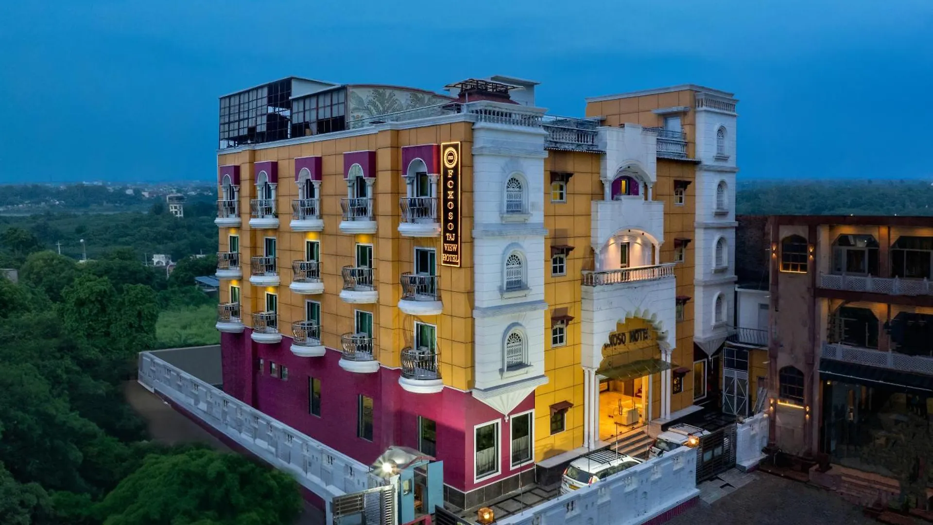 Foxoso Taj View Hotel location