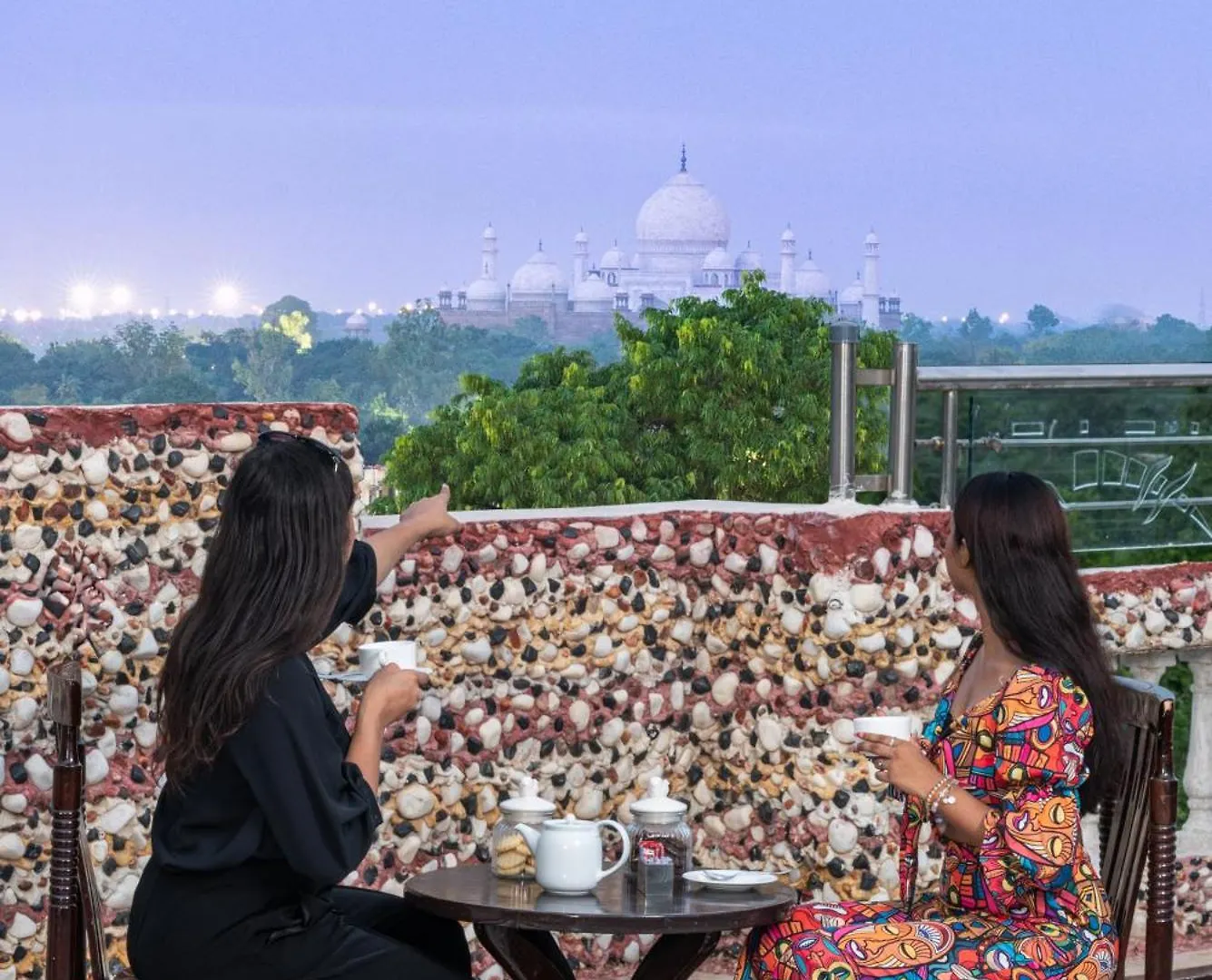 Foxoso Taj View Hotel Agra