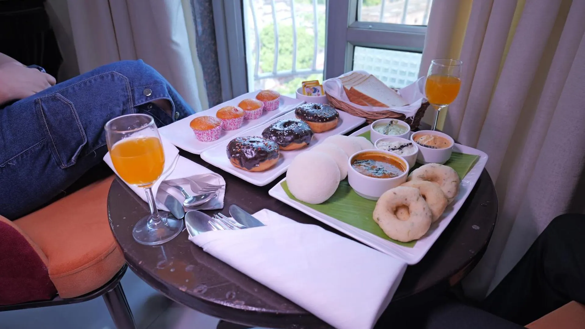 Foxoso Taj View Hotel Agra